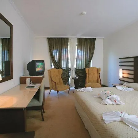 Max Hotel 5*